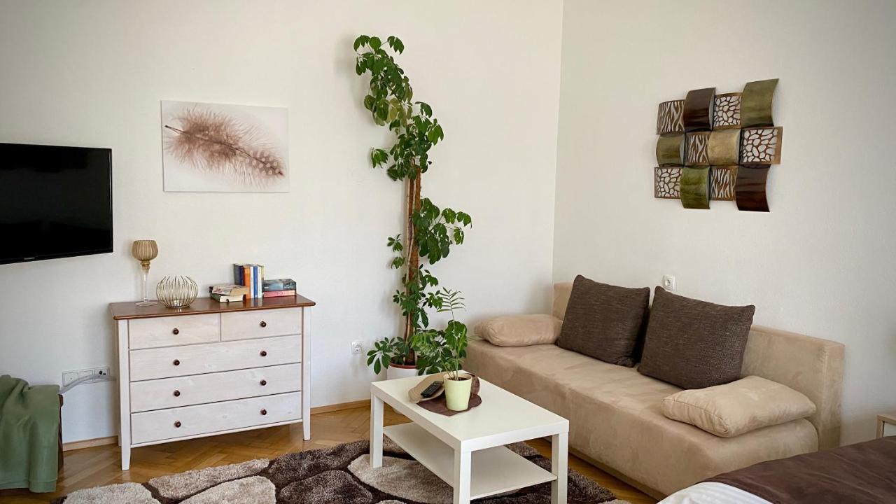 Apartment Im Gruenen Λεόμπεν Εξωτερικό φωτογραφία