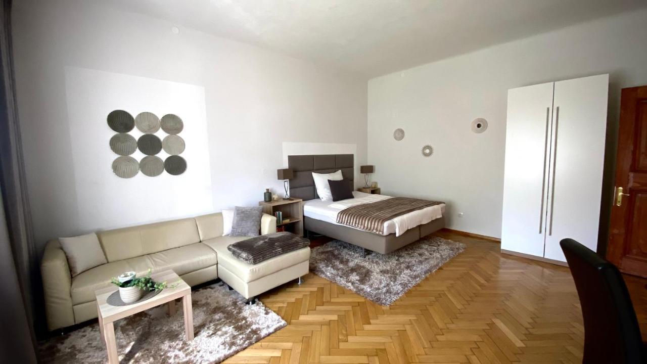 Apartment Im Gruenen Λεόμπεν Εξωτερικό φωτογραφία