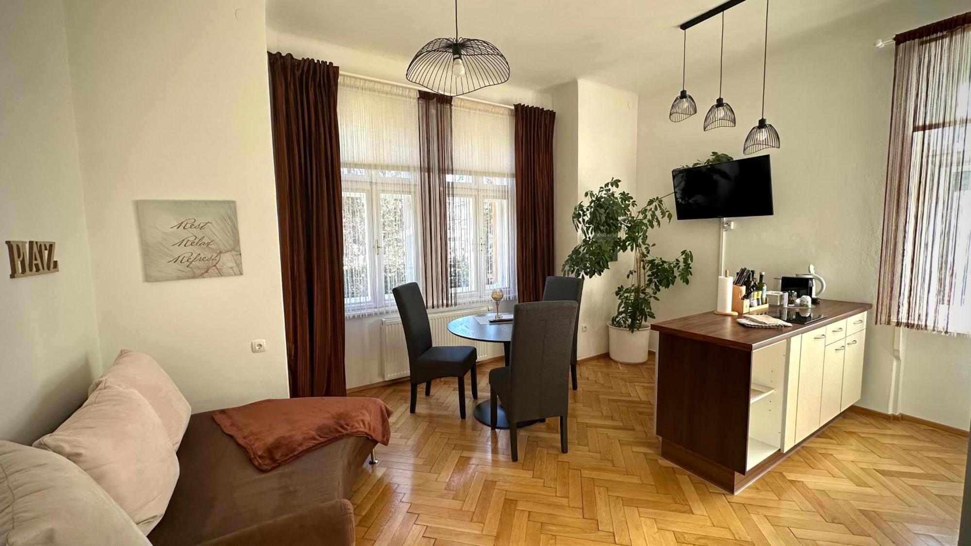 Apartment Im Gruenen Λεόμπεν Εξωτερικό φωτογραφία