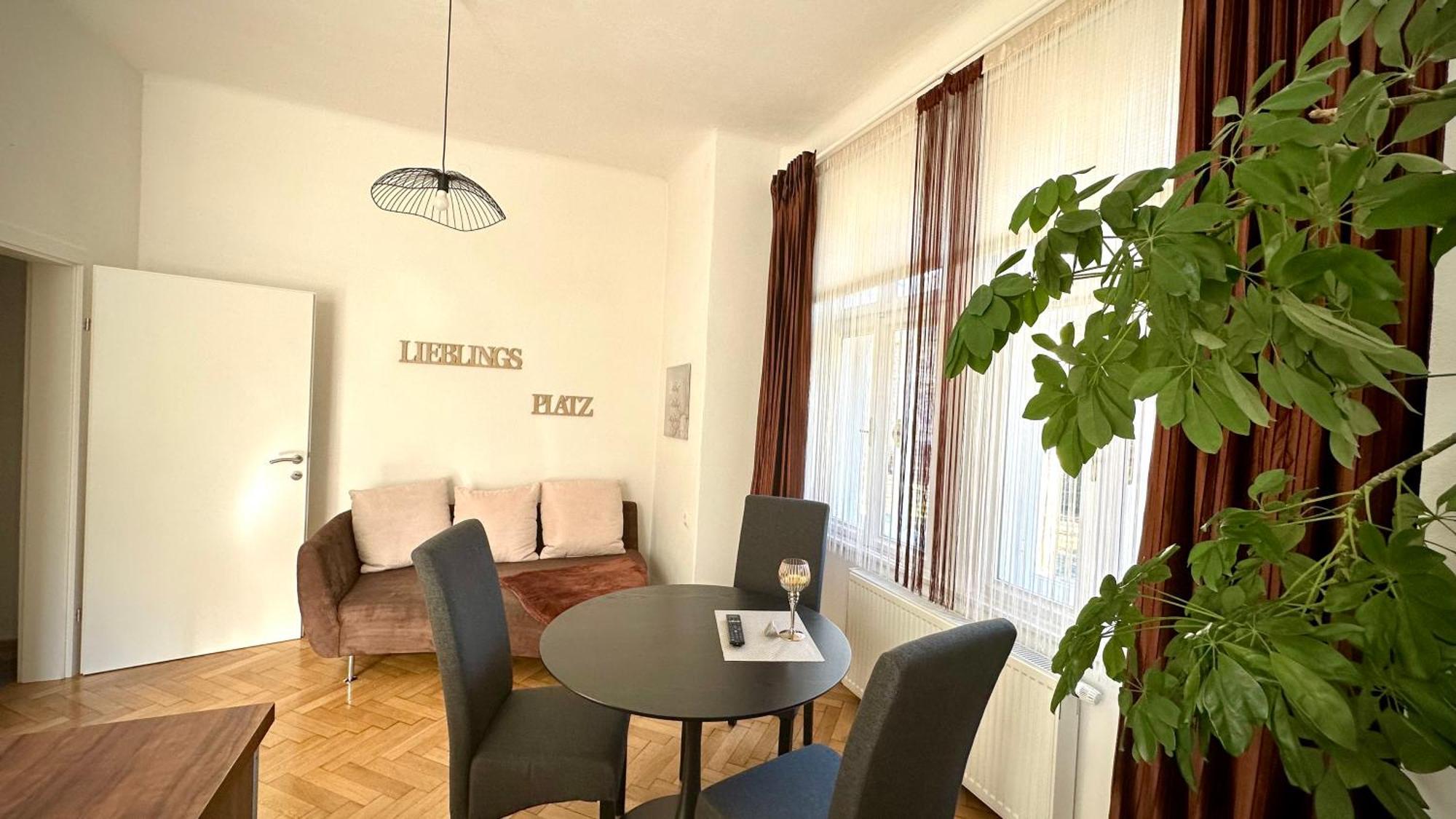 Apartment Im Gruenen Λεόμπεν Εξωτερικό φωτογραφία