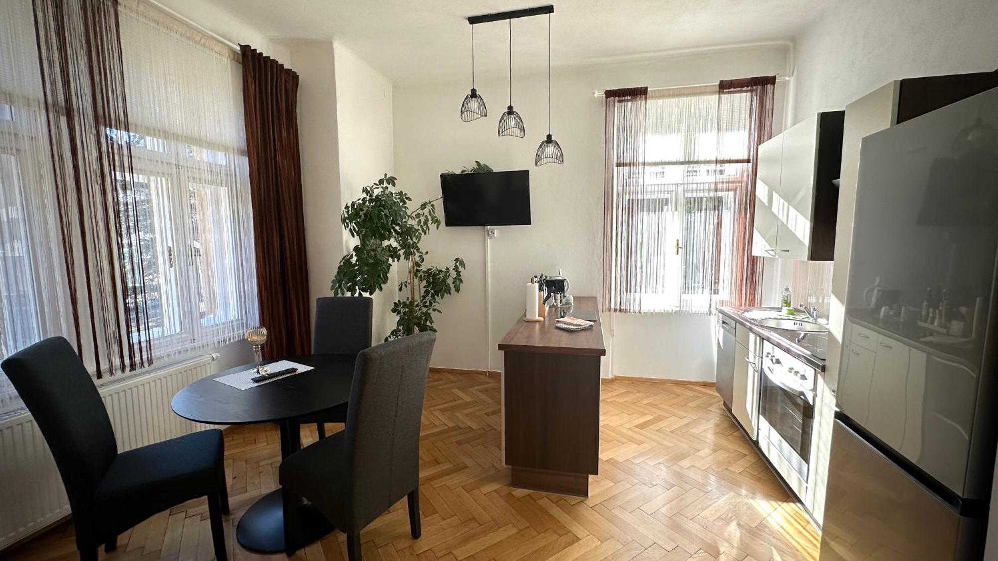 Apartment Im Gruenen Λεόμπεν Εξωτερικό φωτογραφία